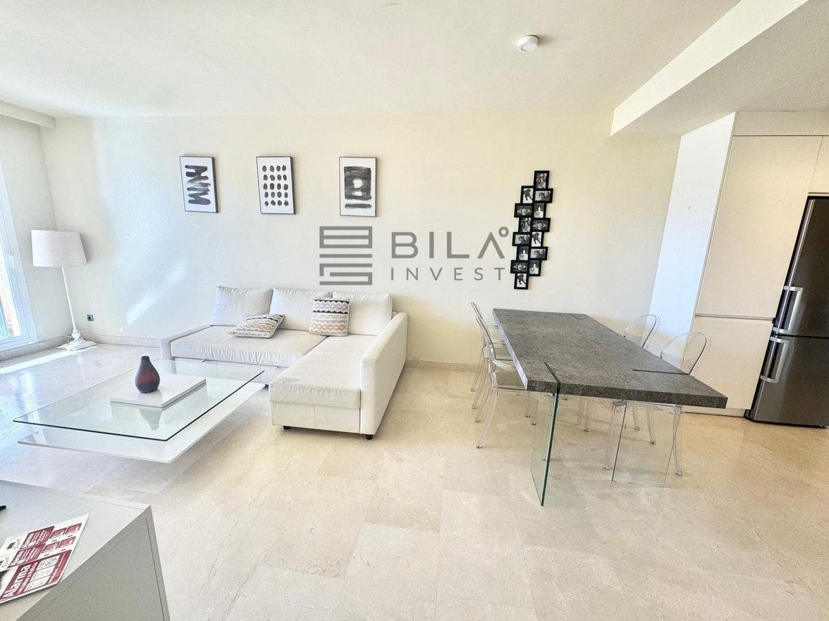 2 makuuhuone Asunto myytävänä paikassa Cerro del Aguila mukana uima-altaan 
autotalli - 385 000 € (Ref: 9614500)