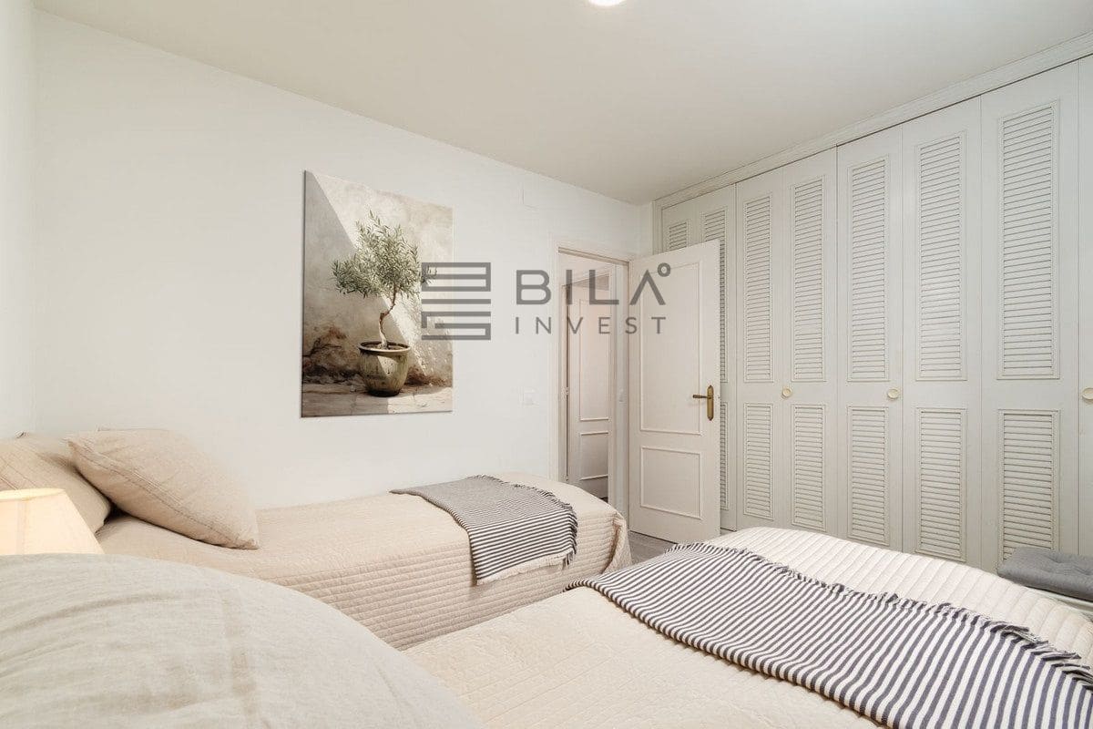 2 soveværelse Penthouse til salg i Riviera del Sol med swimmingpool - € 299.000 (Ref: 9614501)