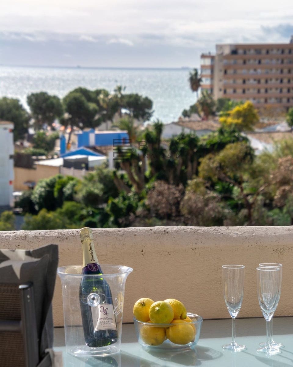 2 soveværelse Penthouse til salg i Riviera del Sol med swimmingpool - € 299.000 (Ref: 9614501)