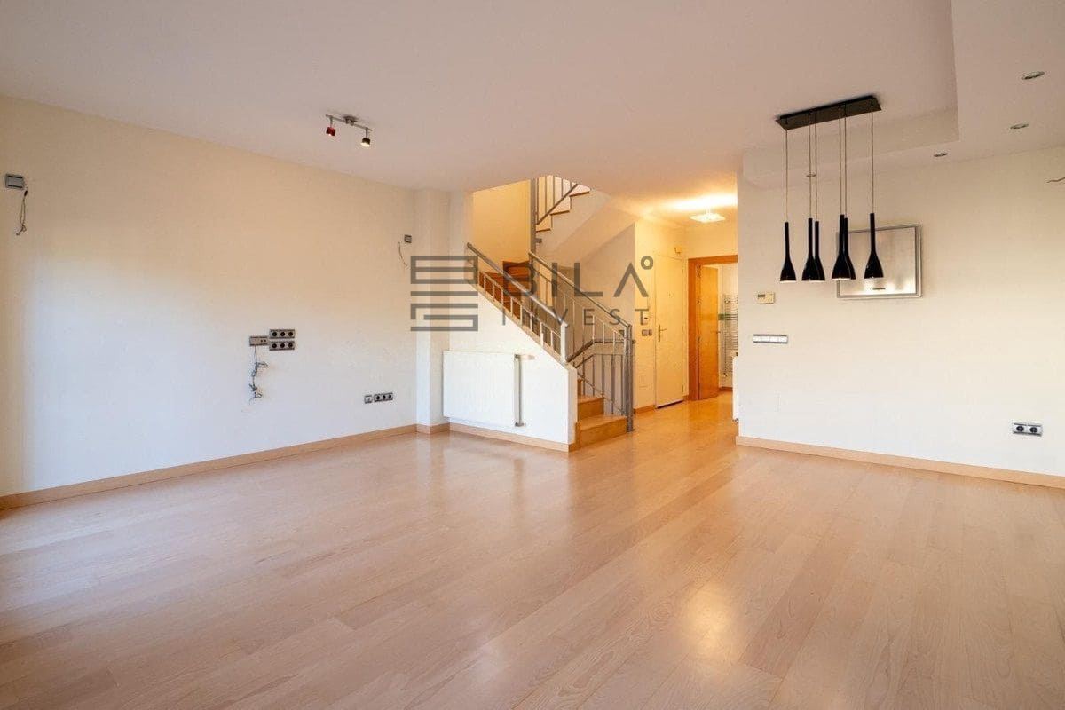 3 slaapkamer Villa te koop in Fuengirola met zwembad garage - € 735.000 (Ref: 9614502)