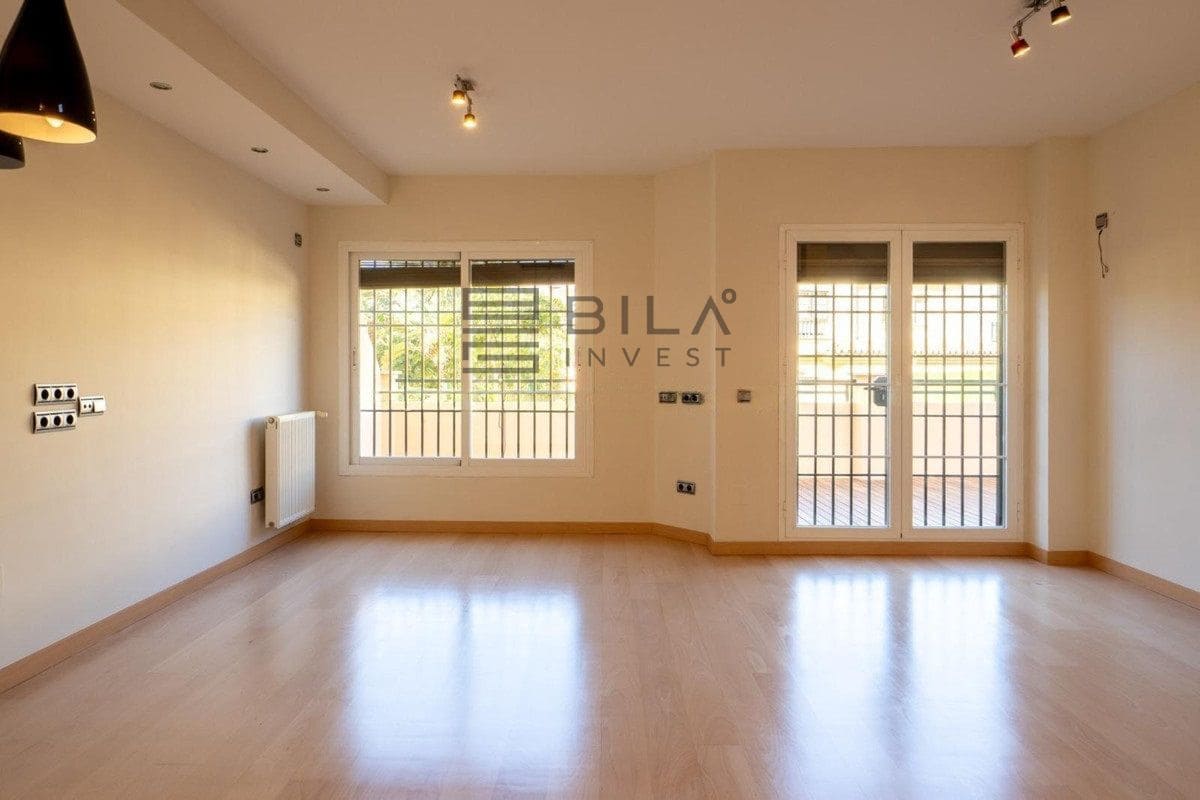 3 slaapkamer Villa te koop in Fuengirola met zwembad garage - € 735.000 (Ref: 9614502)