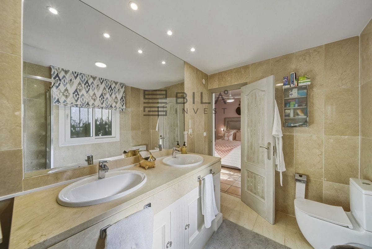 3 quarto Moradia para venda em Arroyo de la Miel com piscina garagem - 795 000 € (Ref: 9614504)