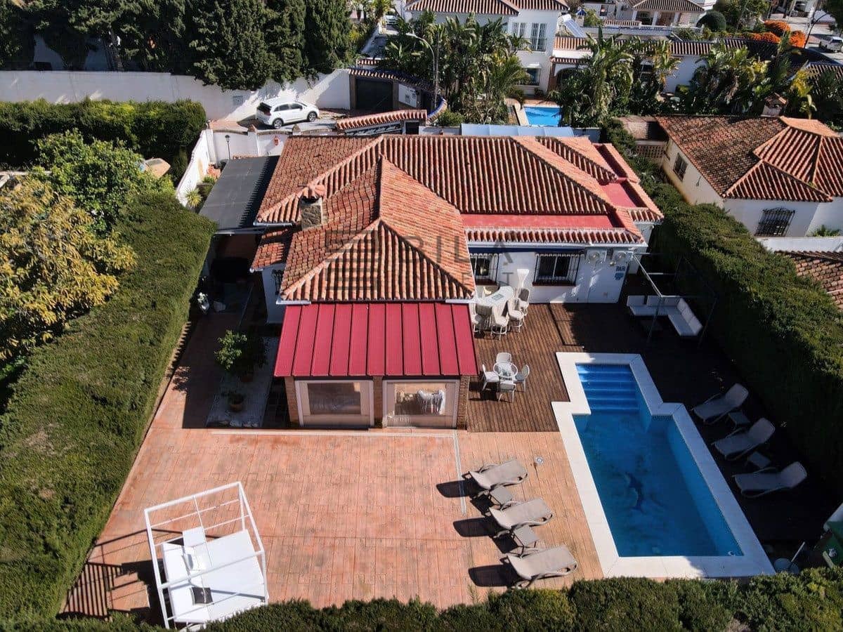 3 quarto Moradia para venda em Arroyo de la Miel com piscina garagem - 795 000 € (Ref: 9614504)