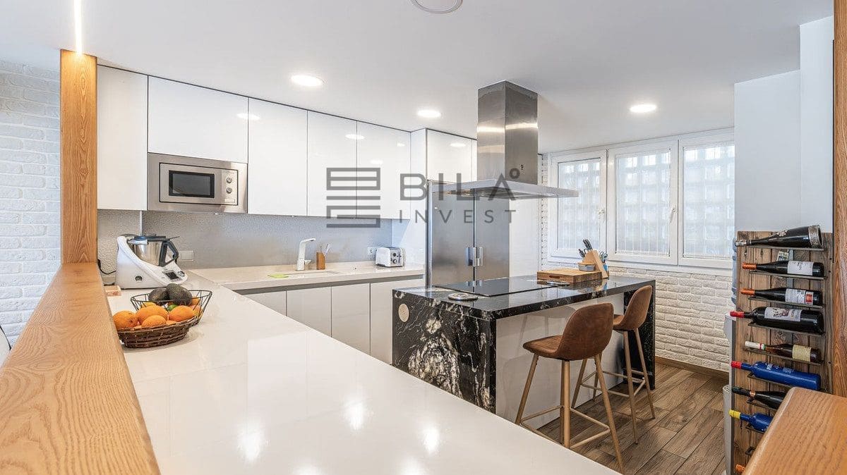 4 chambre Maison de Ville à vendre à Benalmadena avec piscine - 675 000 € (Ref: 9618774)