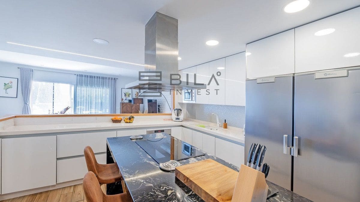 4 chambre Maison de Ville à vendre à Benalmadena avec piscine - 675 000 € (Ref: 9618774)