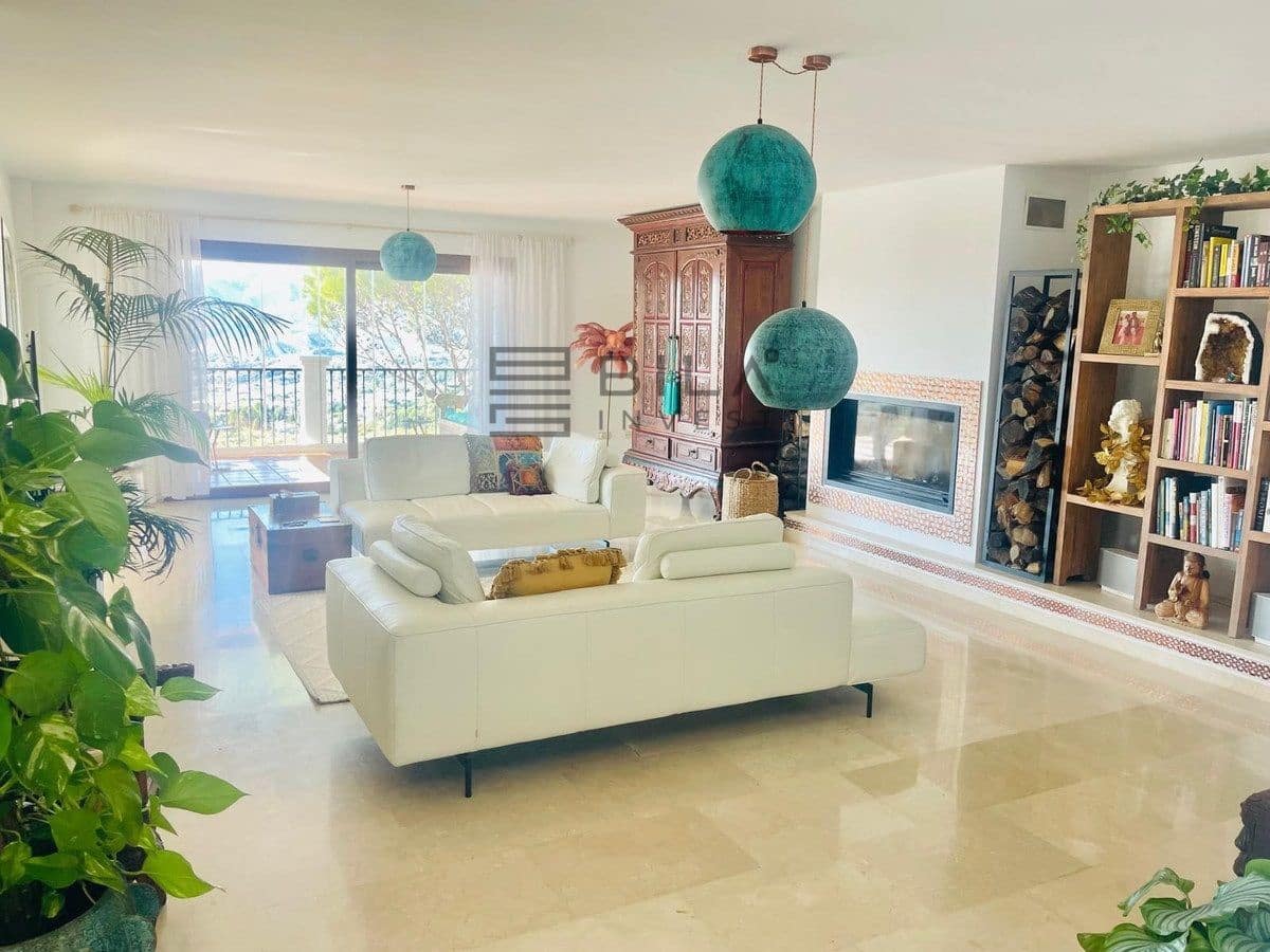 4 soverom Villa til salgs i Mijas med svømmebasseng garasje - € 1 300 000 (Ref: 9618777)