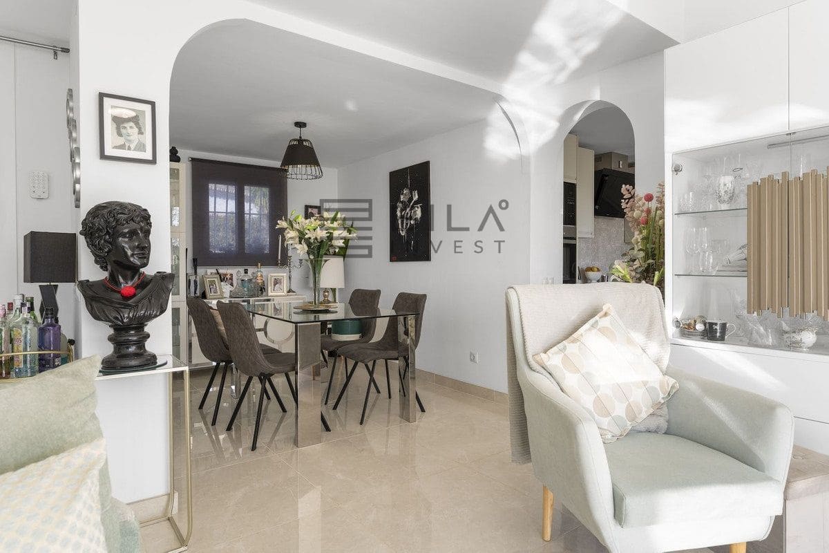 3 soverom Villa til salgs i Mijas med svømmebasseng garasje - € 795 000 (Ref: 9618832)