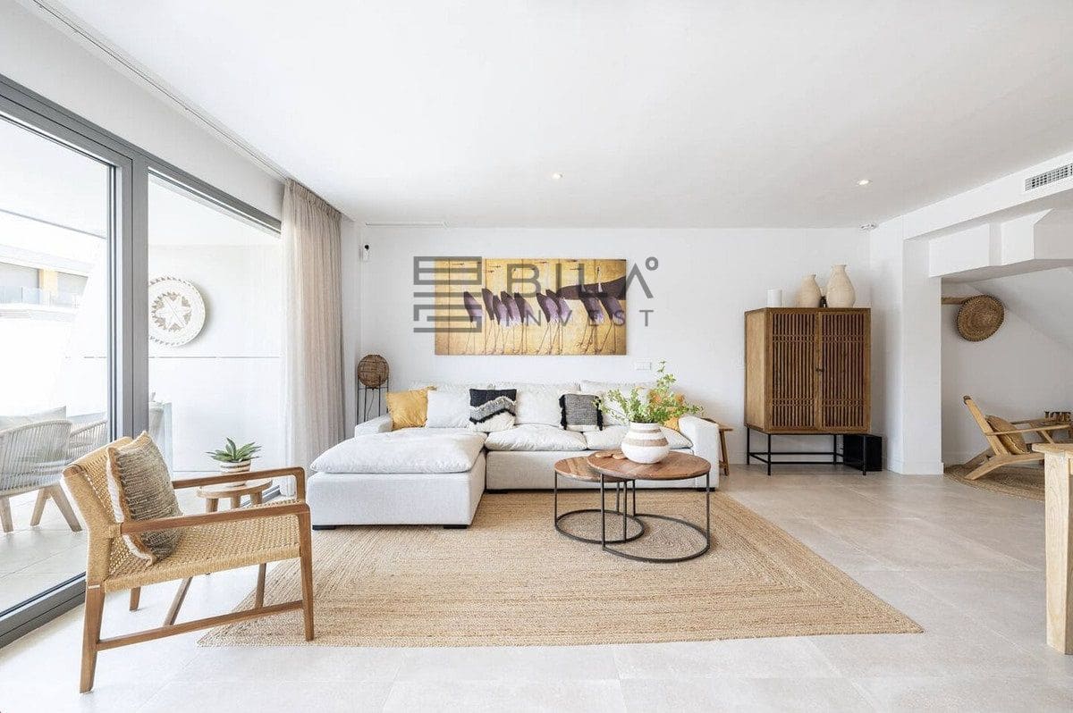 3 bedroom Townhouse for sale in El Chaparral with pool garage - € 828,000 (Ref: 9618834)