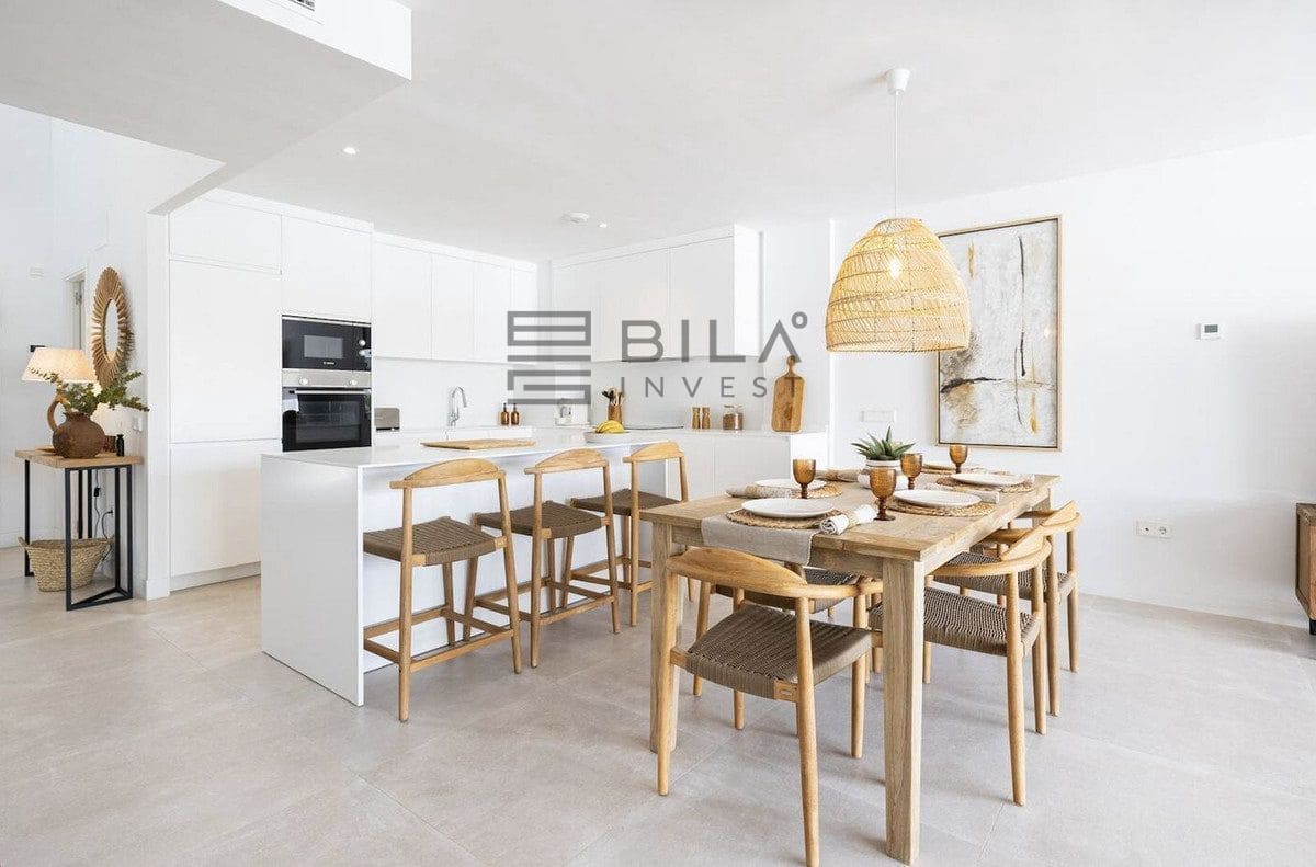 3 bedroom Townhouse for sale in El Chaparral with pool garage - € 828,000 (Ref: 9618834)