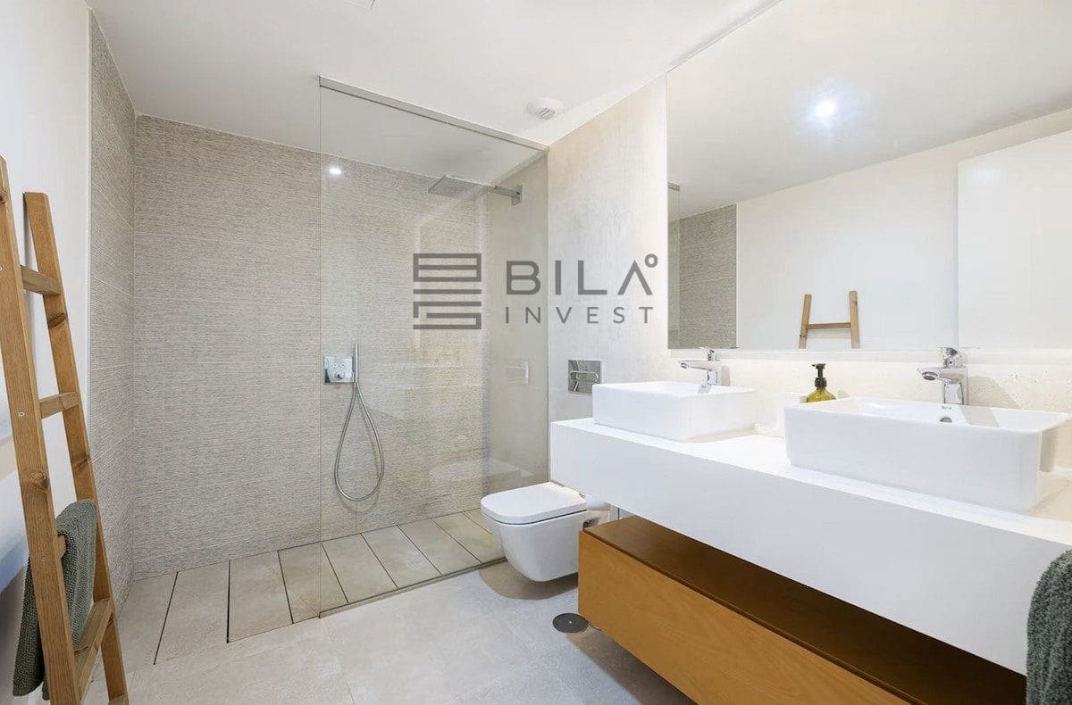 3 bedroom Townhouse for sale in El Chaparral with pool garage - € 828,000 (Ref: 9618834)