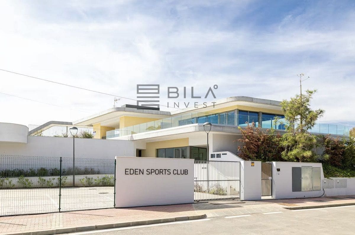 3 bedroom Townhouse for sale in El Chaparral with pool garage - € 828,000 (Ref: 9618834)