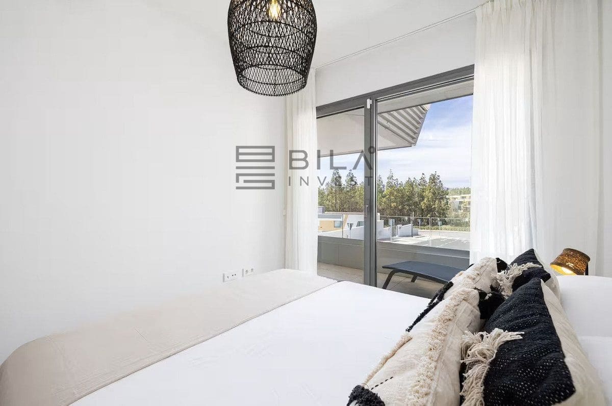 3 bedroom Townhouse for sale in El Chaparral with pool garage - € 828,000 (Ref: 9618834)