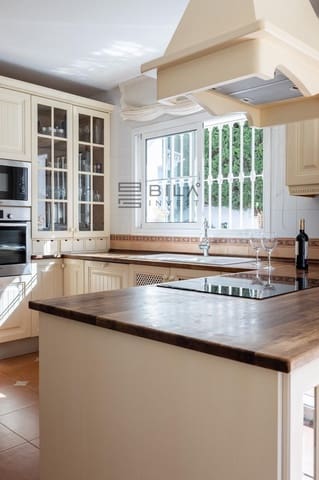 4 soverom Villa til salgs i Mijas Golf, Mijas med svømmebasseng - € 1 150 000 (Ref: 9618836)