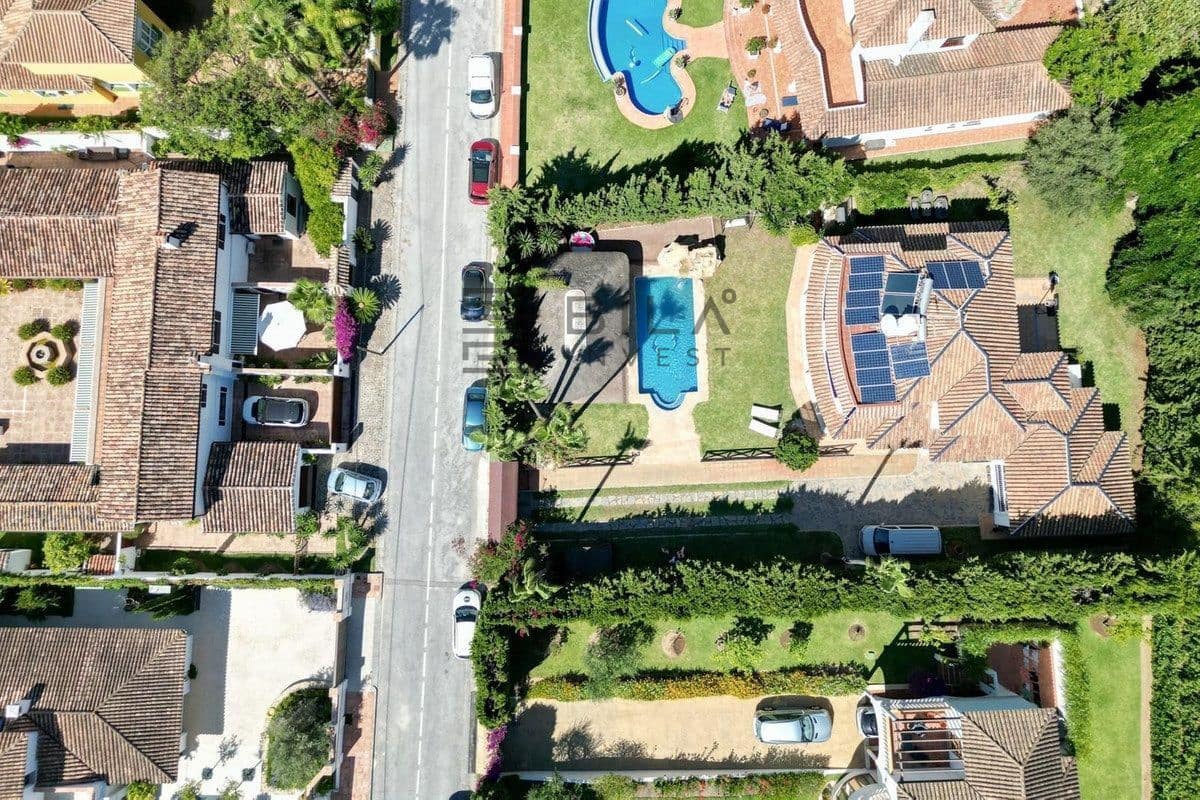 4 soverom Villa til salgs i Mijas Golf med svømmebasseng - € 1 150 000 (Ref: 9618836)