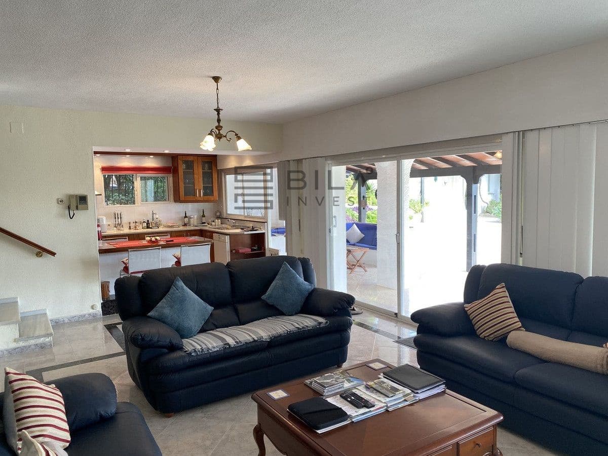 4 quarto Moradia para venda em Mijas Costa com piscina garagem - 985 000 € (Ref: 9618839)