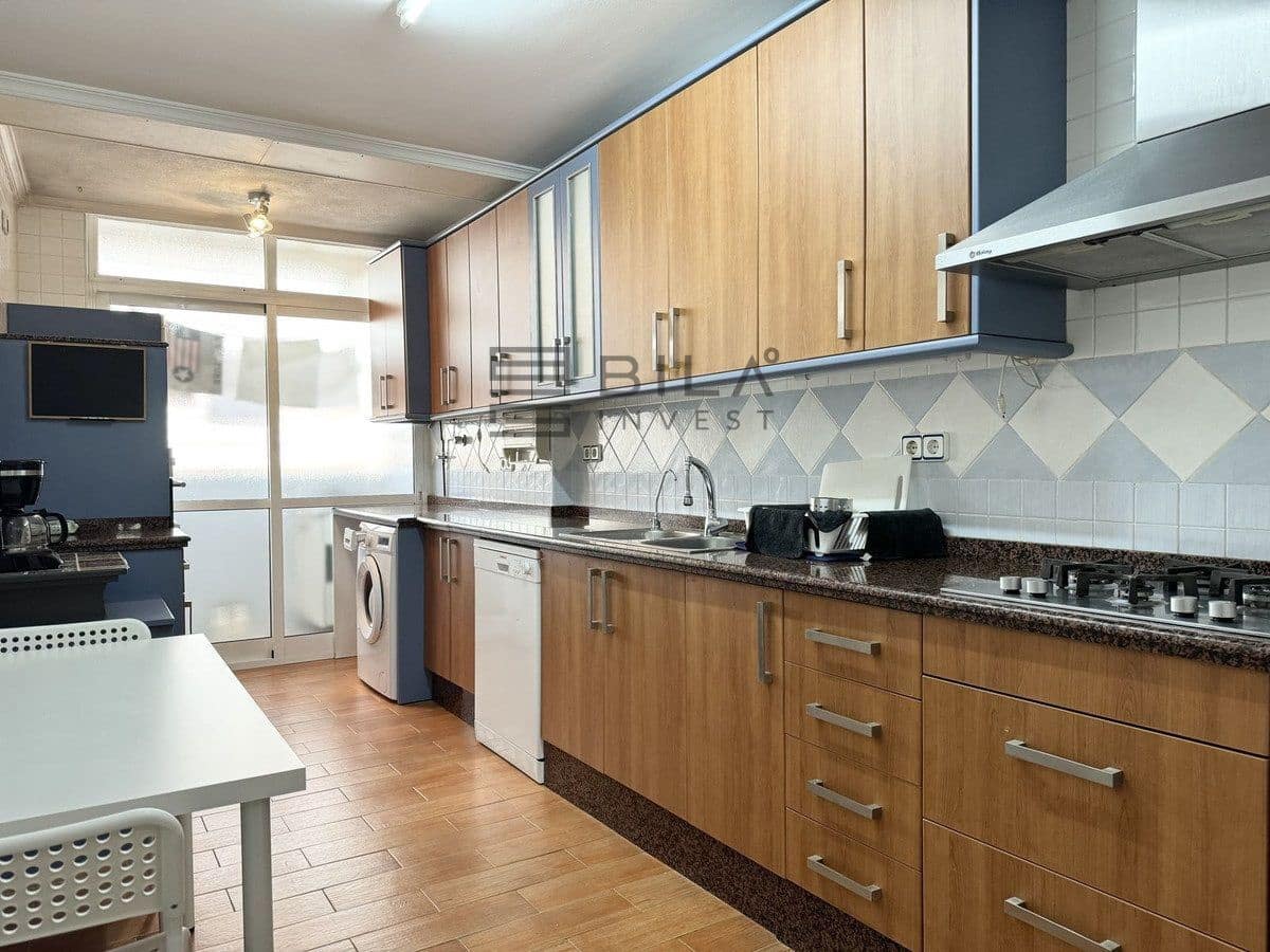 4 soveværelse Lejlighed til salg i Fuengirola med swimmingpool garage - € 420.000 (Ref: 9618843)