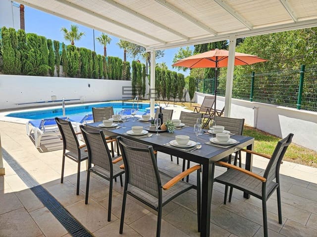 4 soveværelse Villa til salg i Riviera del Sol, Mijas med swimmingpool garage - € 1.100.000 (Ref: 9618846)