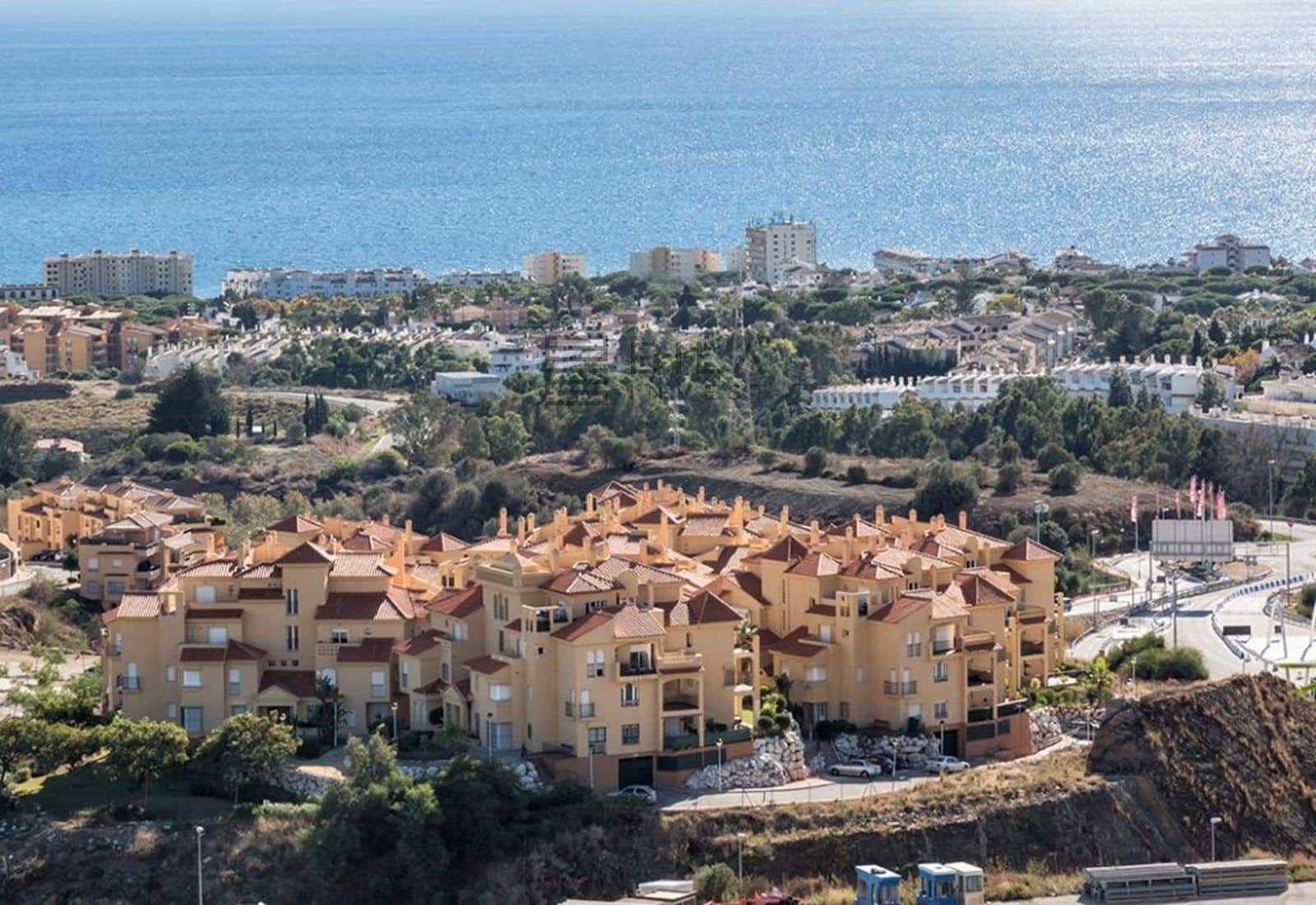 2 makuuhuone Asunto myytävänä paikassa Riviera del Sol mukana uima-altaan 
autotalli - 325 000 € (Ref: 9618847)