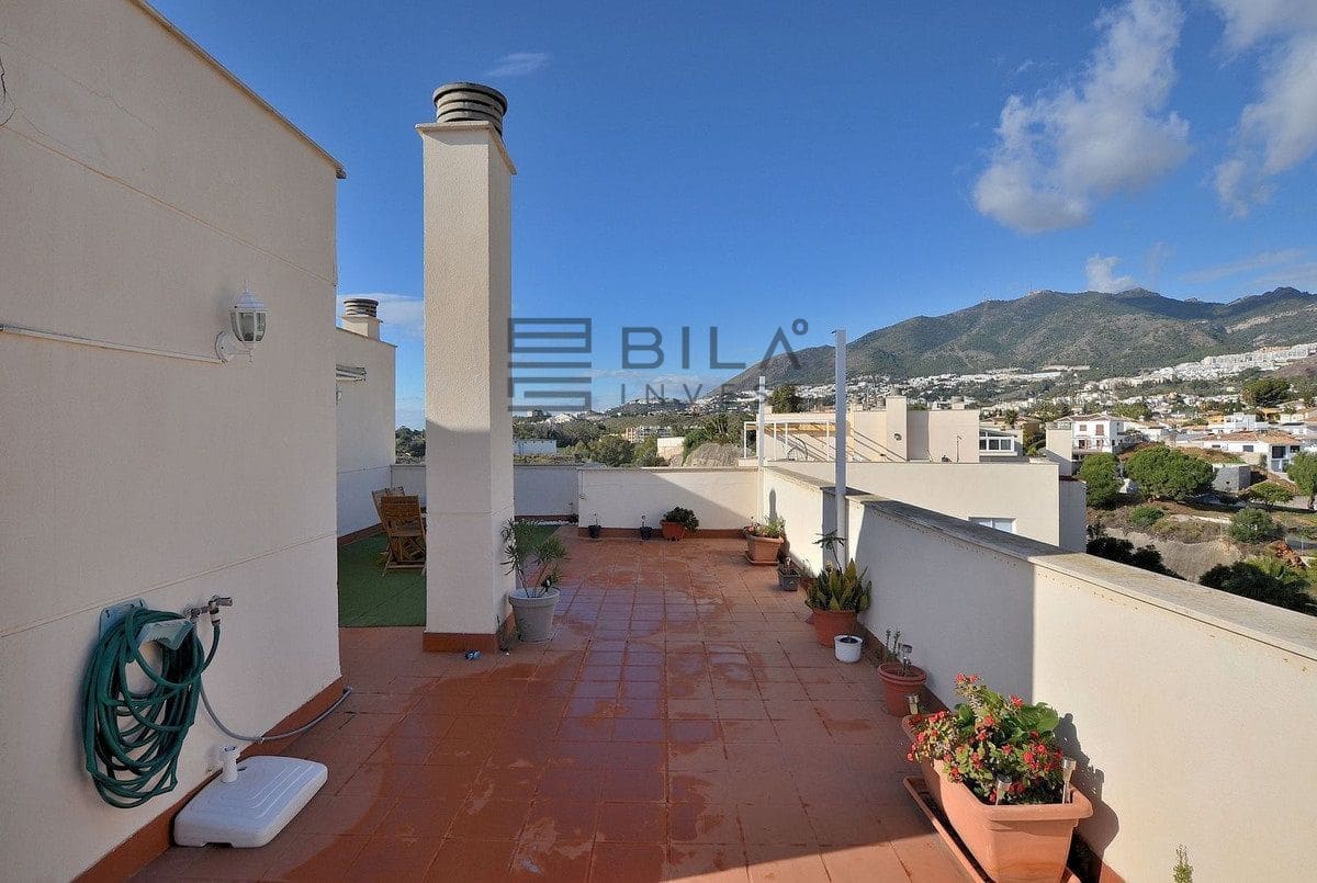 3 slaapkamer Penthouse te koop in Benalmadena Costa met zwembad - € 549.000 (Ref: 9618848)