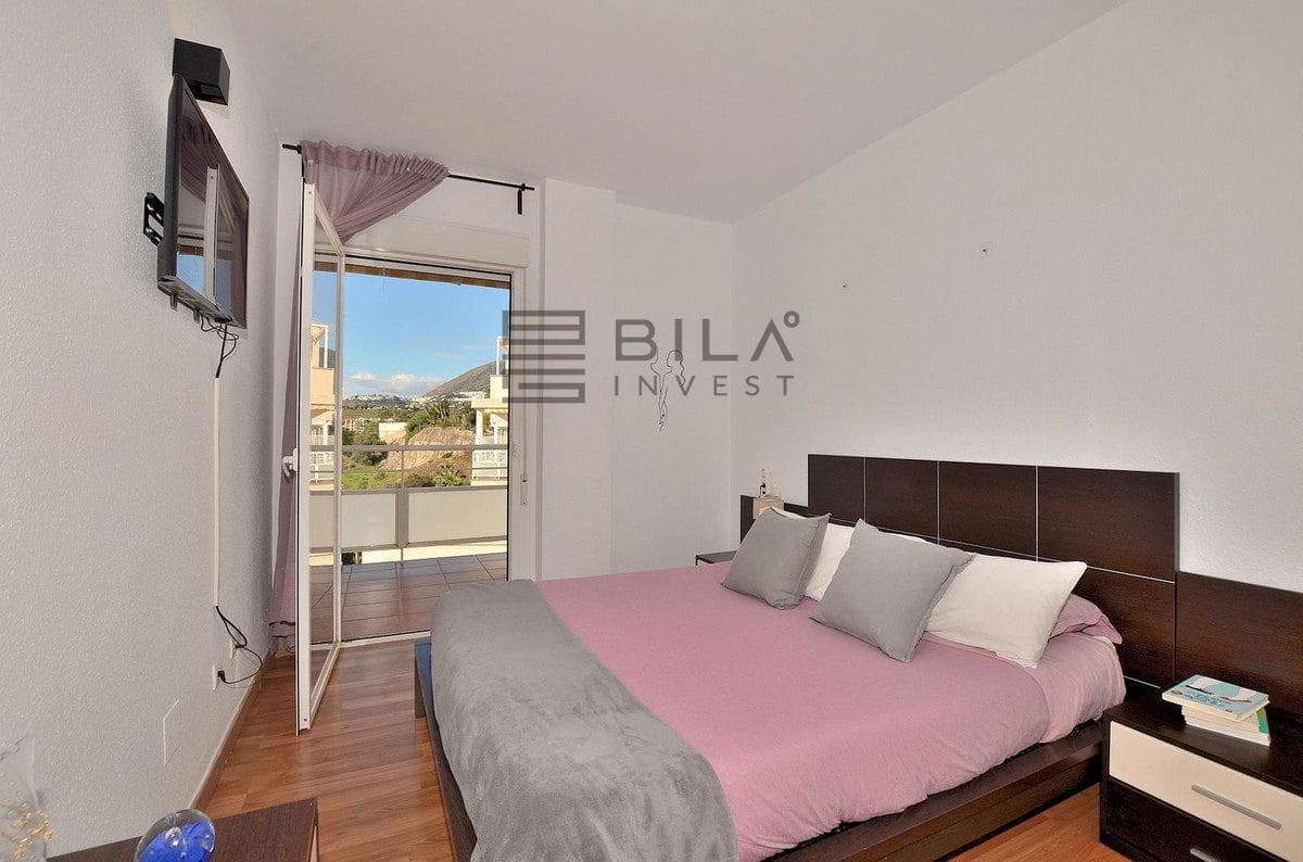 3 slaapkamer Penthouse te koop in Benalmadena Costa met zwembad - € 549.000 (Ref: 9618848)