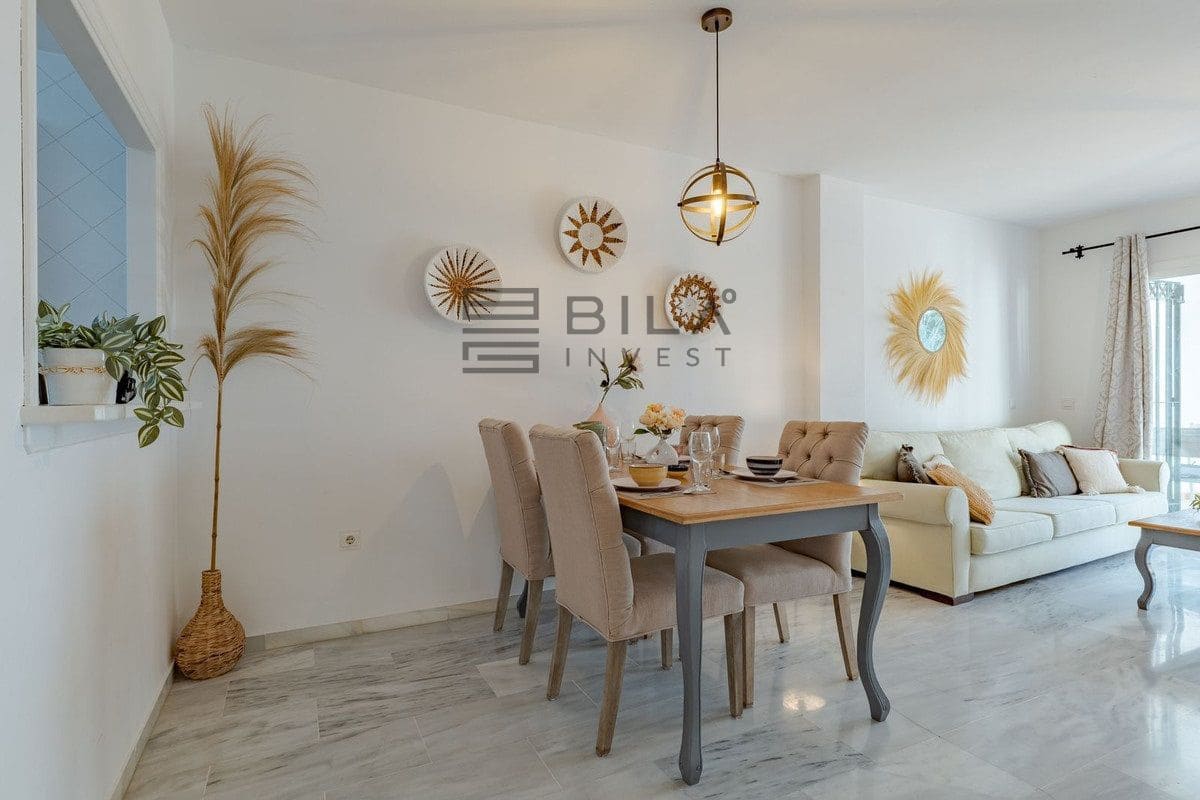 Piso de 2 habitaciones en Calahonda en venta con piscina garaje - 315.000 € (Ref: 9618849)