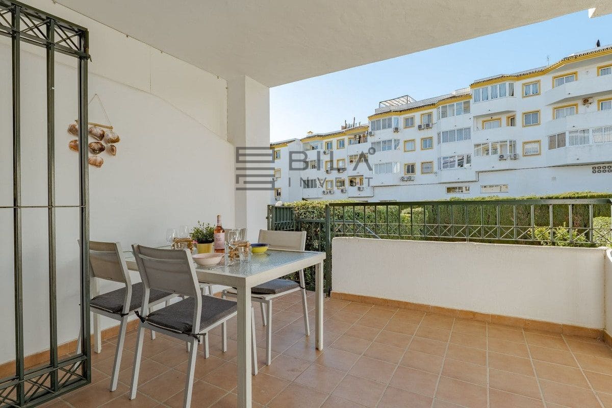 Piso de 2 habitaciones en Calahonda en venta con piscina garaje - 315.000 € (Ref: 9618849)
