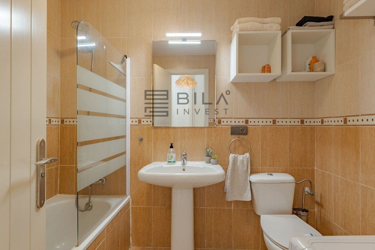 Piso de 2 habitaciones en Calahonda en venta con piscina garaje - 315.000 € (Ref: 9618849)