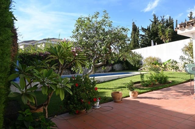 4 soveværelse Villa til salg i El Coto, Mijas med swimmingpool garage - € 619.000 (Ref: 9618850)