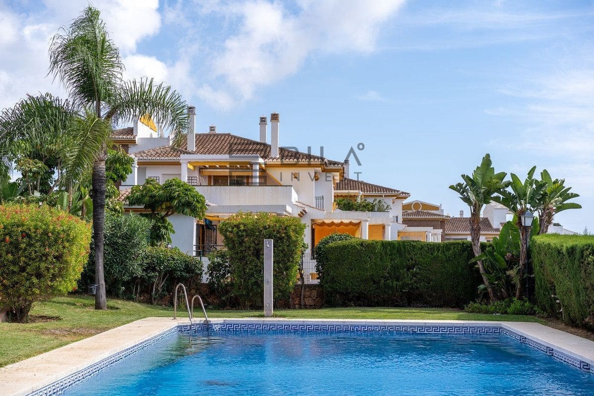 2 sovrum Lägenhet till salu i Benalmadena med pool garage - 365 000 € (Ref: 9619674)