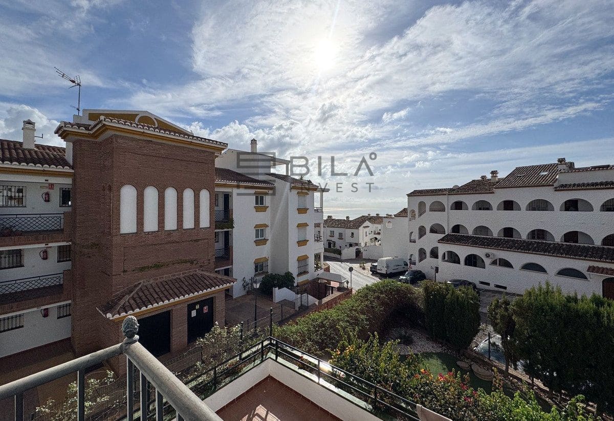 2 sovrum Lägenhet till salu i Benalmadena med pool garage - 365 000 € (Ref: 9619674)