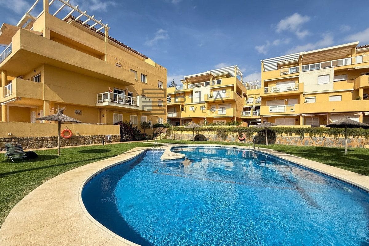 Piso de 2 habitaciones en La Cala de Mijas en venta con piscina garaje - 649.950 € (Ref: 9619675)