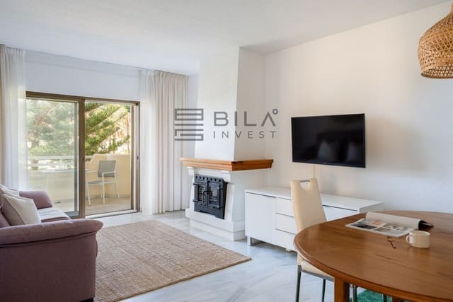 Piso de 2 habitaciones en La Cala de Mijas, Mijas en venta con piscina - 550.000 € (Ref: 9619677)