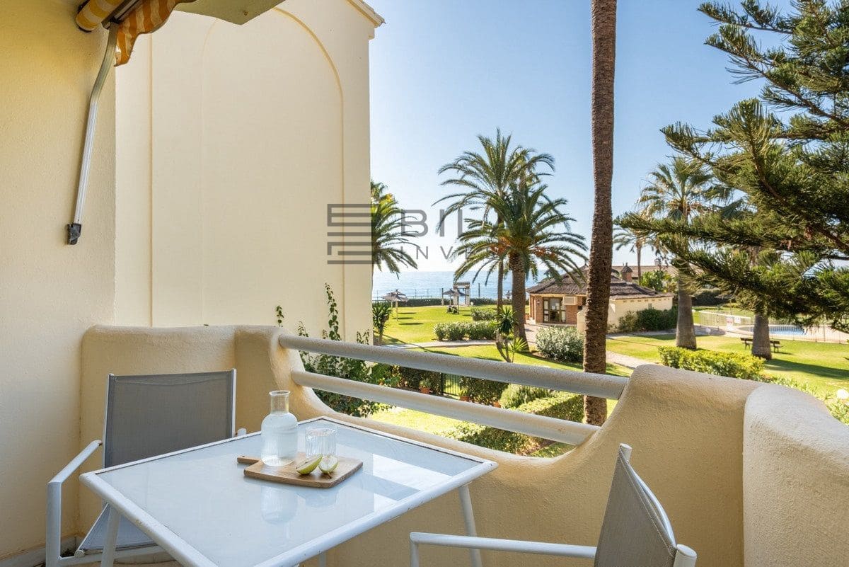 Piso de 2 habitaciones en La Cala de Mijas en venta con piscina - 550.000 € (Ref: 9619677)