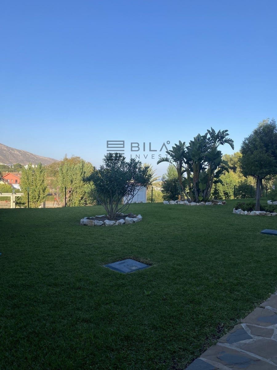 2 bedroom Flat for sale in Benalmadena Costa with pool garage - € 340,000 (Ref: 9619678)