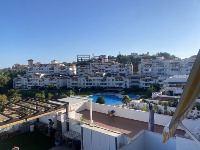 2 bedroom Flat for sale in Benalmadena Costa, Benalmádena with pool garage - € 340,000 (Ref: 9619678)
