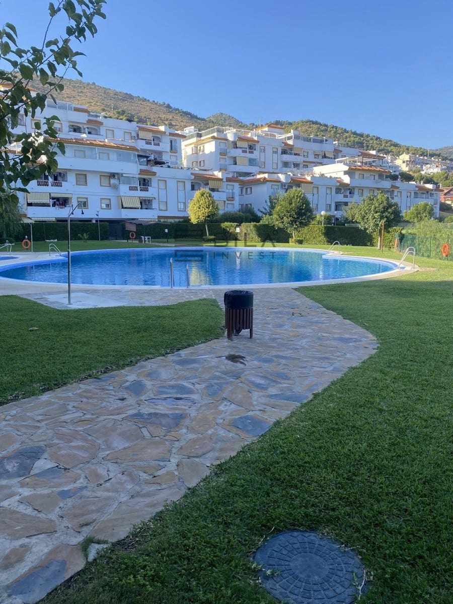 2 bedroom Flat for sale in Benalmadena Costa with pool garage - € 340,000 (Ref: 9619678)