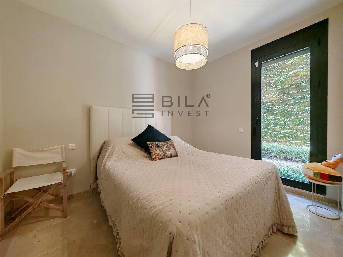 3 makuuhuone Asunto myytävänä paikassa Calahonda mukana uima-altaan 
autotalli - 440 000 € (Ref: 9619679)