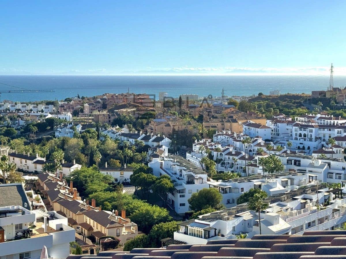 2 quarto Penthouse para venda em Riviera del Sol com piscina - 375 000 € (Ref: 9619681)