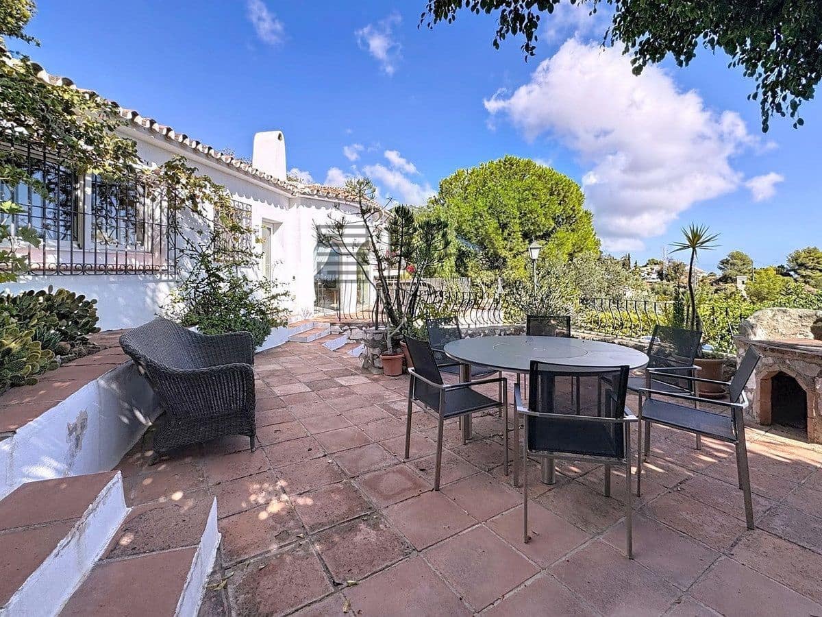 4 soverom Villa til salgs i Mijas med svømmebasseng garasje - € 927 500 (Ref: 9619682)