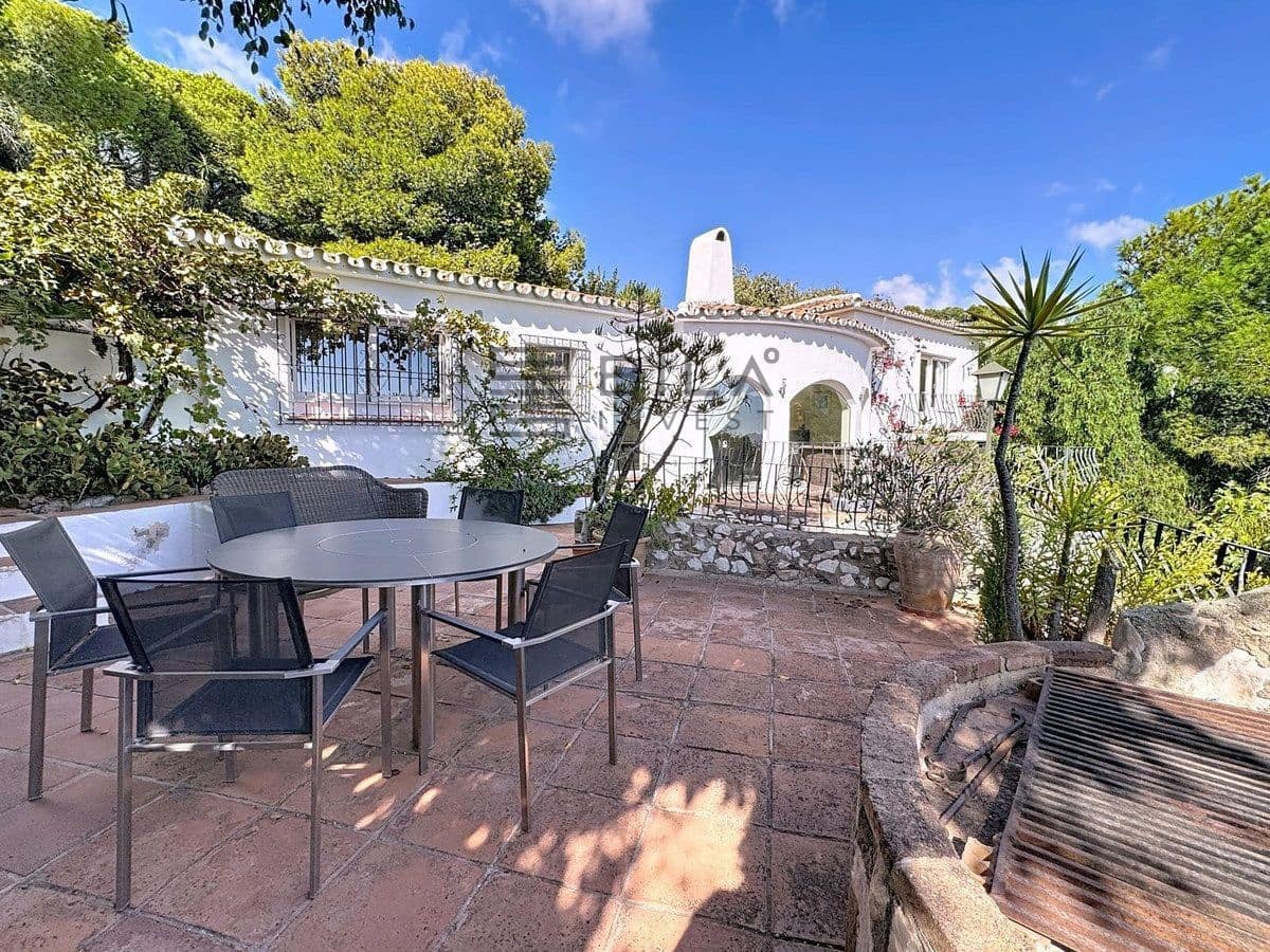 4 soverom Villa til salgs i Mijas med svømmebasseng garasje - € 927 500 (Ref: 9619682)