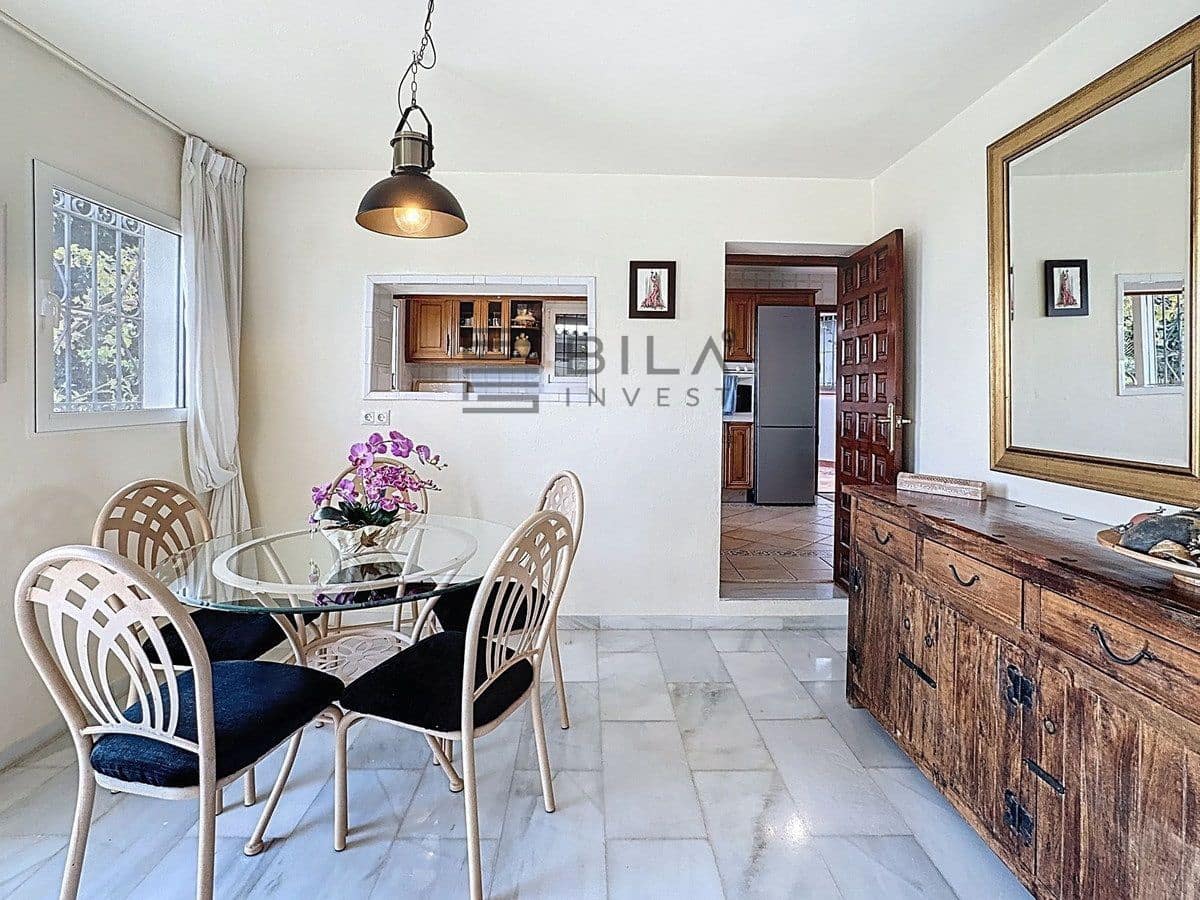 4 soverom Villa til salgs i Mijas med svømmebasseng garasje - € 927 500 (Ref: 9619682)