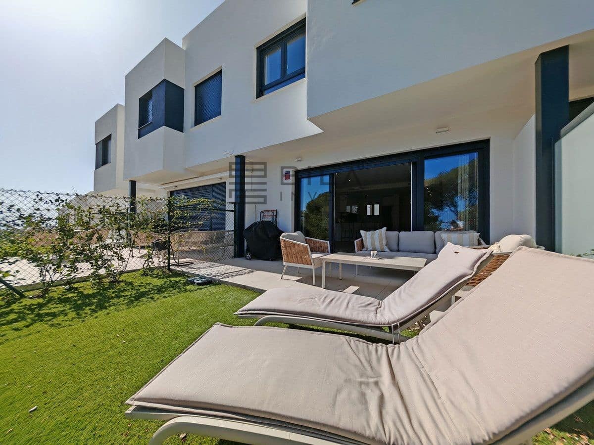 Casa de 4 habitaciones en La Cala de Mijas en venta con piscina garaje - 795.000 € (Ref: 9619683)