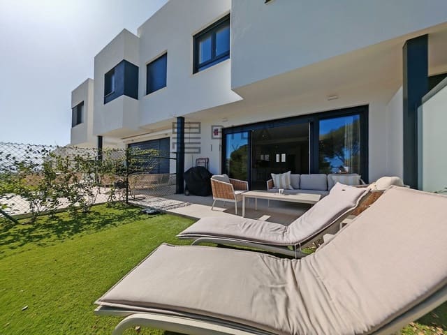 Casa de 4 habitaciones en La Cala de Mijas, Mijas en venta con piscina garaje - 795.000 € (Ref: 9619683)