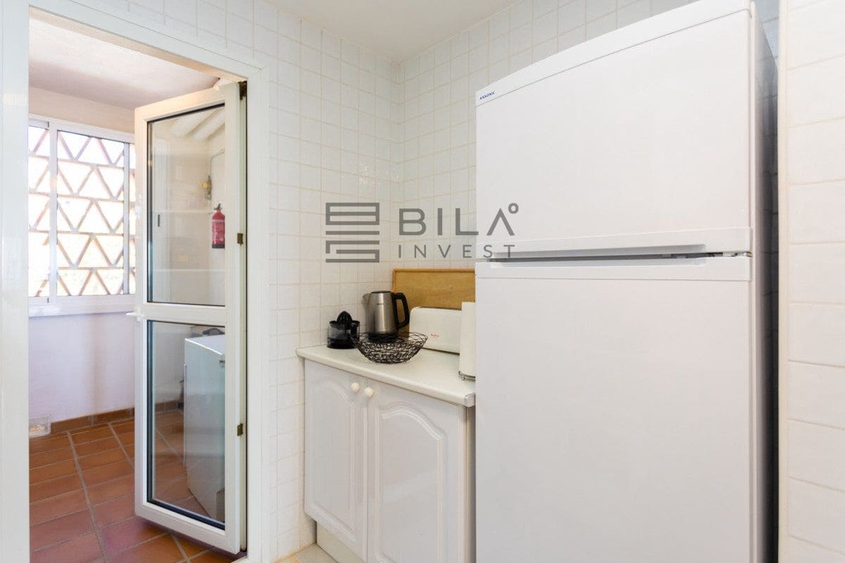 3 bedroom Flat for sale in Calahonda with pool garage - € 999,990 (Ref: 9619795)