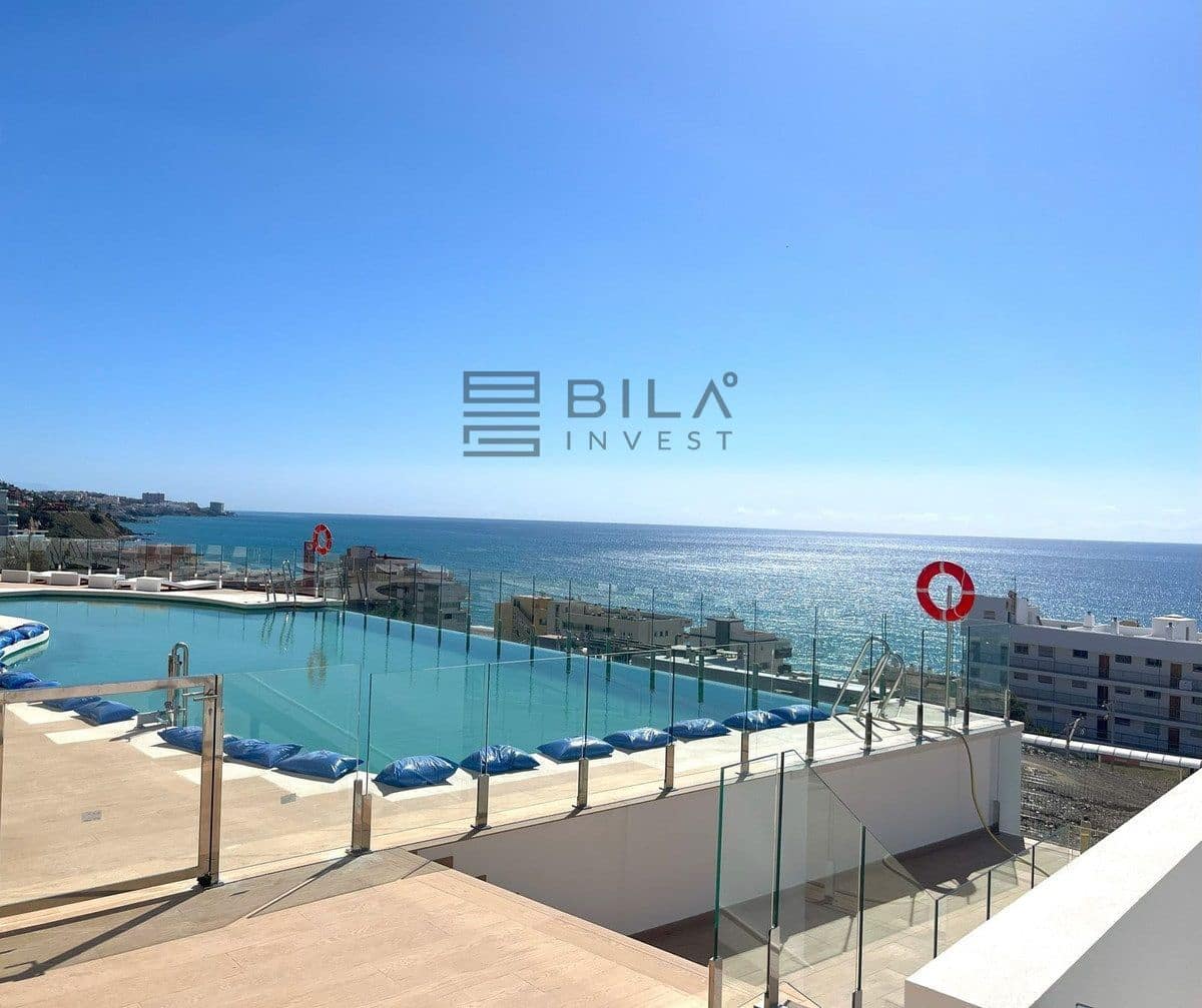 2 sovrum Takvåning till salu i Carvajal med pool - 849 000 € (Ref: 9619797)