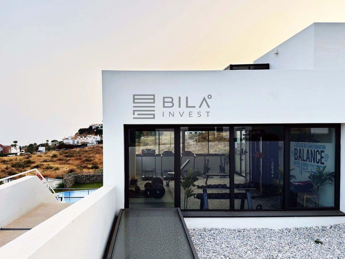 4 soverom Hus til salgs i Riviera del Sol med svømmebasseng - € 599 000 (Ref: 9622024)