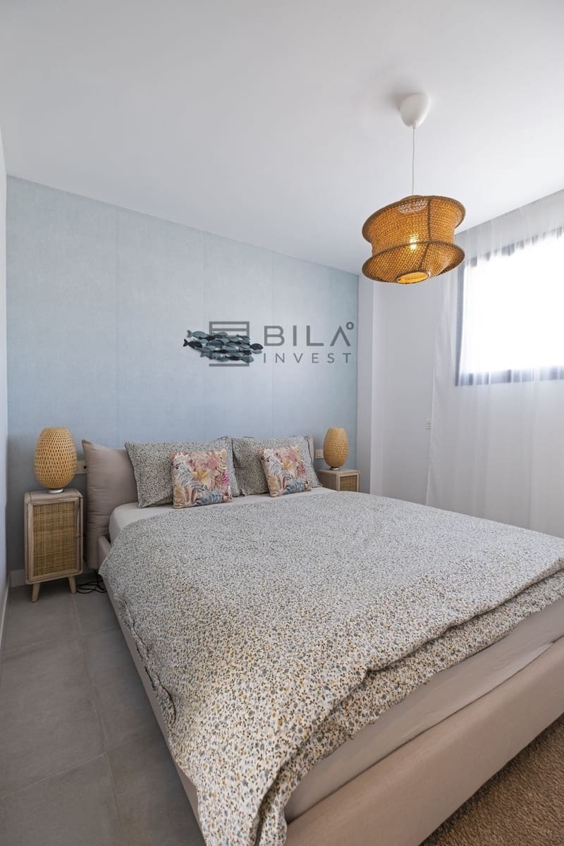 3 slaapkamer Huis te koop in El Chaparral met zwembad garage - € 800.000 (Ref: 9622025)