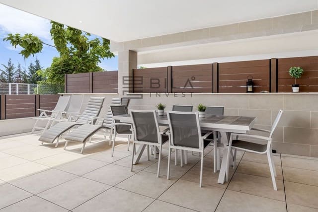 3 bedroom Flat for sale in La Cala de Mijas, Mijas with pool garage - € 680,000 (Ref: 9622026)