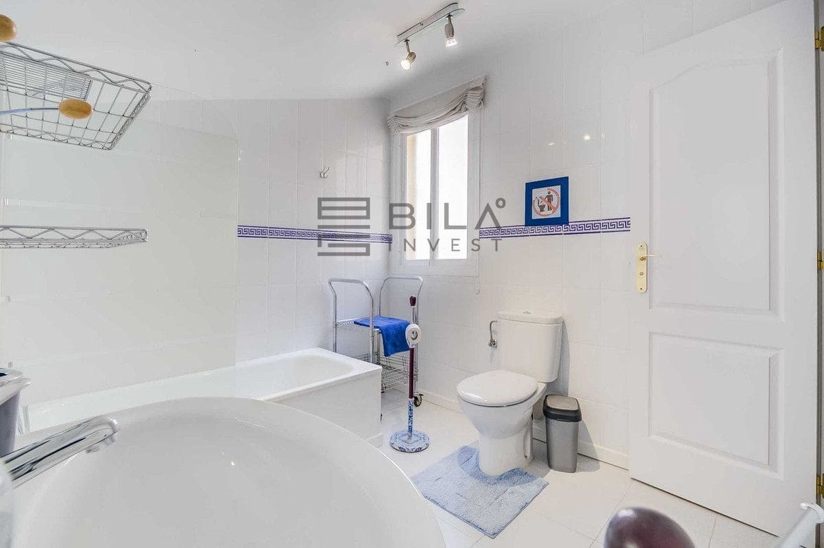 3 bedroom Penthouse for sale in Fuengirola with pool - € 385,000 (Ref: 9622028)