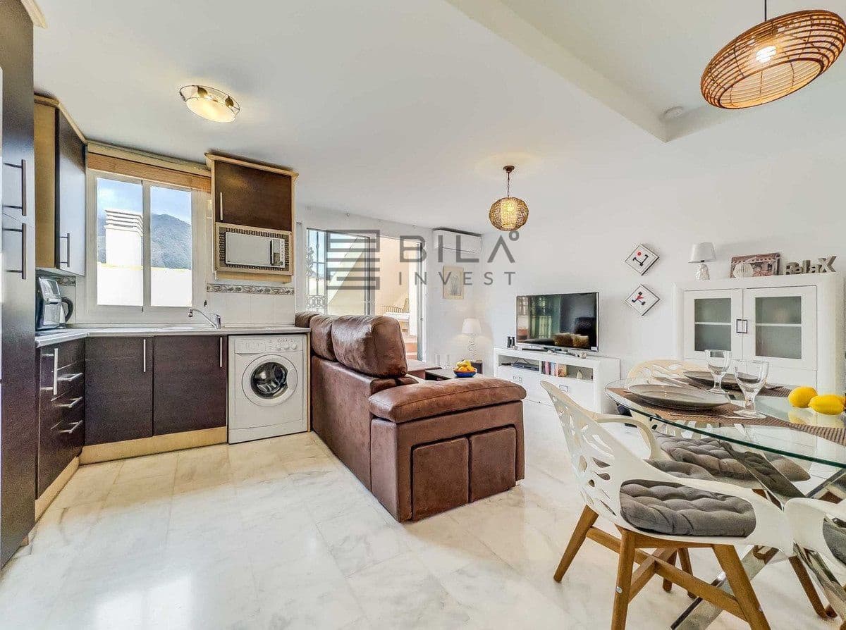 3 bedroom Penthouse for sale in Fuengirola with pool - € 385,000 (Ref: 9622028)